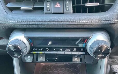 Toyota RAV4, 2021 год, 2 526 000 рублей, 27 фотография