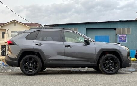 Toyota RAV4, 2021 год, 2 438 000 рублей, 2 фотография