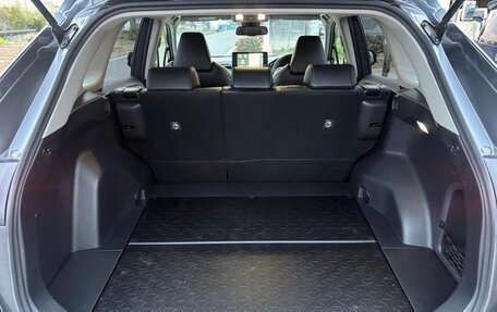 Toyota RAV4, 2021 год, 2 438 000 рублей, 27 фотография