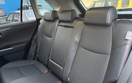 Toyota RAV4, 2021 год, 2 438 000 рублей, 26 фотография