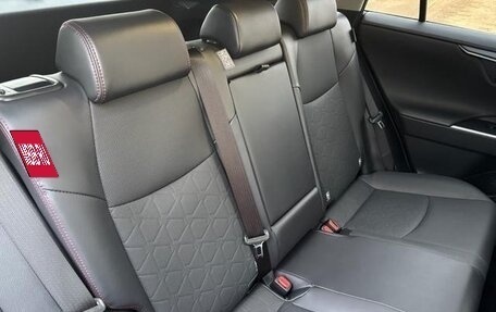 Toyota RAV4, 2021 год, 2 438 000 рублей, 25 фотография