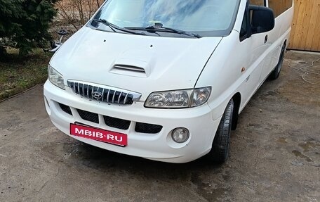 Hyundai H-1 II рестайлинг, 2005 год, 620 000 рублей, 4 фотография