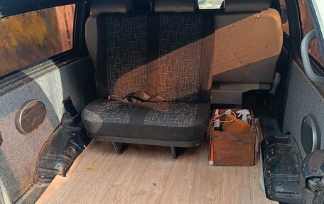 Hyundai H-1 II рестайлинг, 2005 год, 620 000 рублей, 14 фотография