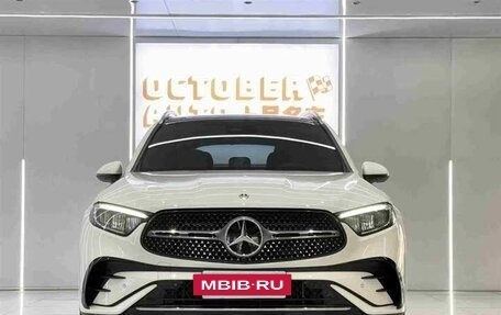 Mercedes-Benz GLC, 2024 год, 6 250 000 рублей, 2 фотография