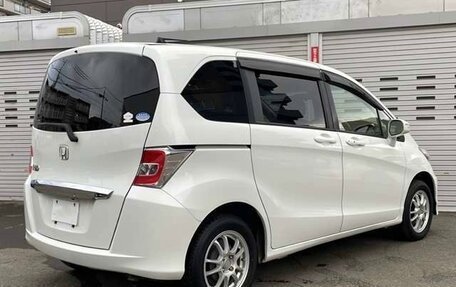 Honda Freed I, 2016 год, 840 000 рублей, 7 фотография