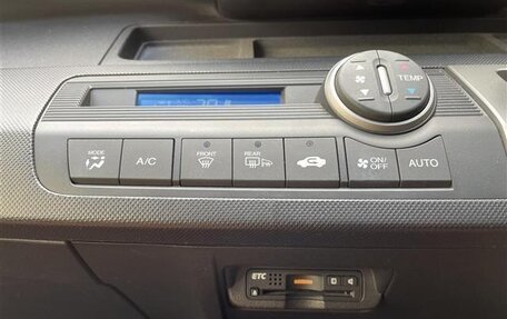 Honda Freed I, 2016 год, 840 000 рублей, 15 фотография