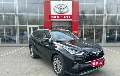 Toyota Highlander, 2025 год, 6 500 000 рублей, 3 фотография