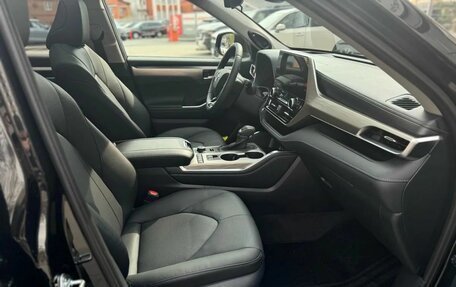 Toyota Highlander, 2025 год, 6 500 000 рублей, 31 фотография