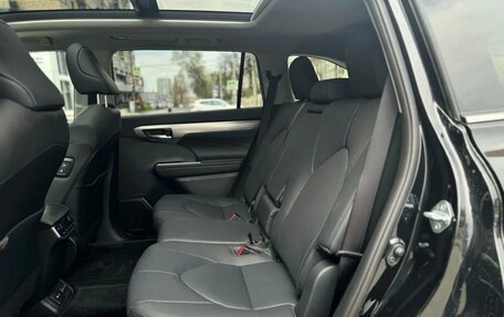 Toyota Highlander, 2025 год, 6 500 000 рублей, 36 фотография