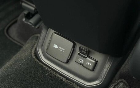 Toyota Highlander, 2025 год, 6 500 000 рублей, 39 фотография