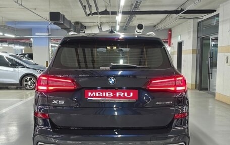 BMW X5, 2022 год, 6 090 000 рублей, 2 фотография