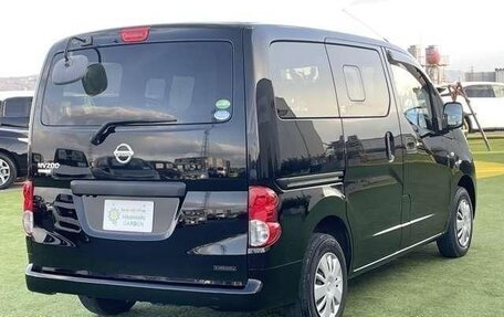 Nissan NV200, 2010 год, 951 000 рублей, 2 фотография