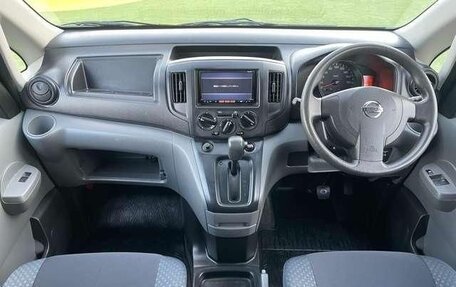 Nissan NV200, 2010 год, 951 000 рублей, 5 фотография
