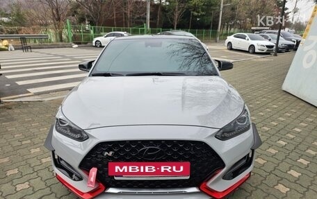 Hyundai Veloster II, 2022 год, 1 990 999 рублей, 2 фотография