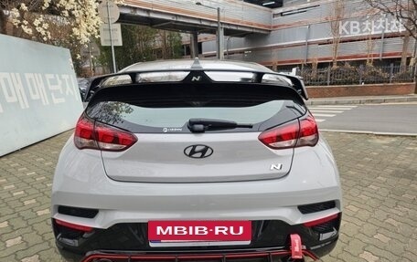 Hyundai Veloster II, 2022 год, 1 990 999 рублей, 5 фотография