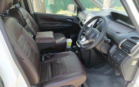 Nissan Serena IV, 2018 год, 2 190 000 рублей, 12 фотография