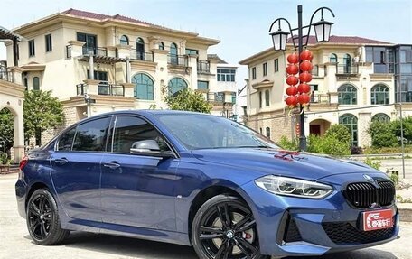 BMW 1 серия, 2021 год, 2 000 000 рублей, 10 фотография