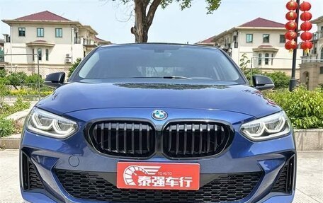 BMW 1 серия, 2021 год, 2 000 000 рублей, 11 фотография