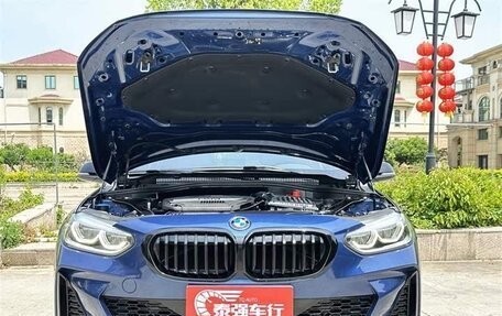 BMW 1 серия, 2021 год, 2 000 000 рублей, 14 фотография