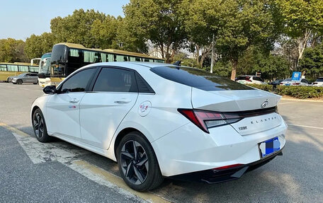 Hyundai Elantra, 2021 год, 1 090 000 рублей, 4 фотография