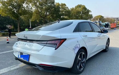 Hyundai Elantra, 2021 год, 1 090 000 рублей, 6 фотография