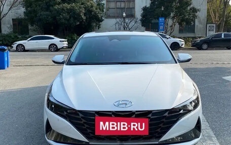 Hyundai Elantra, 2021 год, 1 090 000 рублей, 2 фотография
