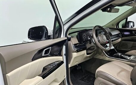 KIA Carnival, 2021 год, 2 240 000 рублей, 5 фотография