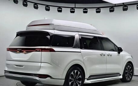 KIA Carnival, 2021 год, 2 240 000 рублей, 3 фотография
