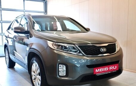KIA Sorento II рестайлинг, 2015 год, 1 930 000 рублей, 2 фотография