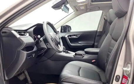 Toyota RAV4, 2021 год, 2 010 555 рублей, 10 фотография