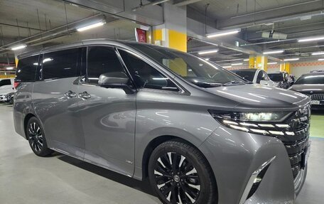 Toyota Alphard, 2024 год, 12 300 333 рублей, 2 фотография