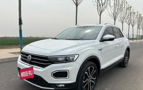 Volkswagen T-Roc I, 2021 год, 1 290 600 рублей, 1 фотография
