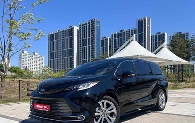 Toyota Sienna, 2022 год, 3 210 000 рублей, 1 фотография