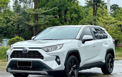 Toyota RAV4, 2021 год, 3 041 000 рублей, 1 фотография