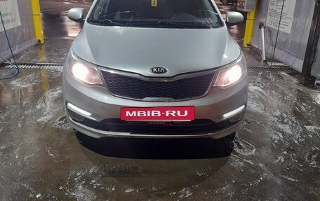 KIA Rio III рестайлинг, 2016 год, 800 000 рублей, 4 фотография