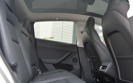 Tesla Model Y I, 2023 год, 5 990 000 рублей, 28 фотография