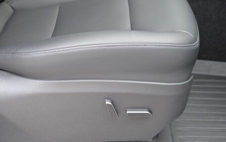 Tesla Model Y I, 2023 год, 5 990 000 рублей, 32 фотография
