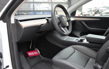 Tesla Model Y I, 2023 год, 5 990 000 рублей, 22 фотография