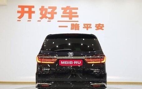Honda Odyssey IV, 2022 год, 3 150 000 рублей, 5 фотография