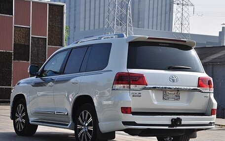 Toyota Land Cruiser 200, 2020 год, 7 990 999 рублей, 4 фотография