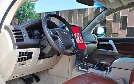 Toyota Land Cruiser 200, 2020 год, 7 990 999 рублей, 9 фотография