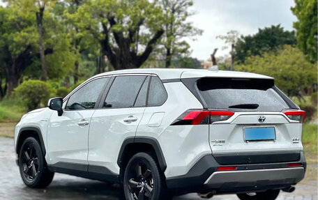 Toyota RAV4, 2021 год, 3 041 000 рублей, 6 фотография