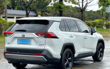 Toyota RAV4, 2021 год, 3 041 000 рублей, 4 фотография