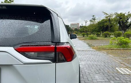 Toyota RAV4, 2021 год, 3 041 000 рублей, 9 фотография