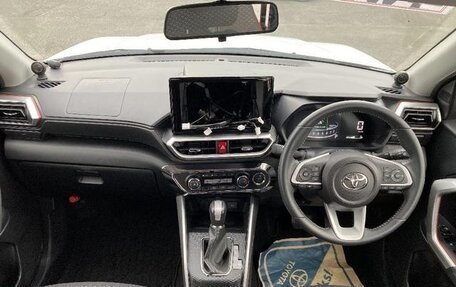 Toyota Raize I, 2022 год, 1 400 999 рублей, 7 фотография