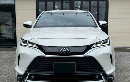 Toyota Harrier, 2022 год, 2 685 000 рублей, 3 фотография