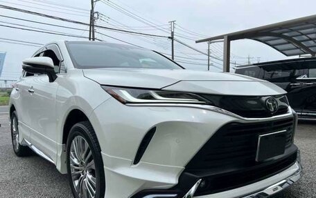Toyota Harrier, 2022 год, 2 685 000 рублей, 5 фотография