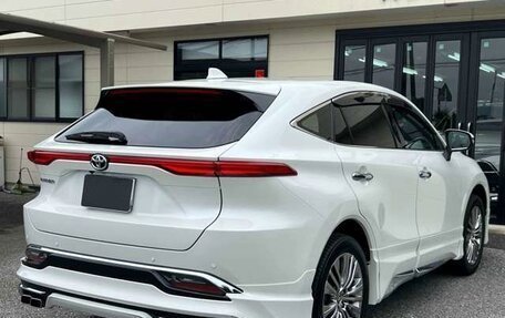 Toyota Harrier, 2022 год, 2 685 000 рублей, 11 фотография