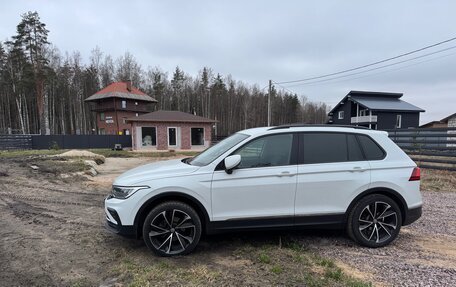 Volkswagen Tiguan II, 2021 год, 3 125 000 рублей, 3 фотография