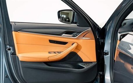 BMW 5 серия, 2022 год, 3 980 000 рублей, 11 фотография